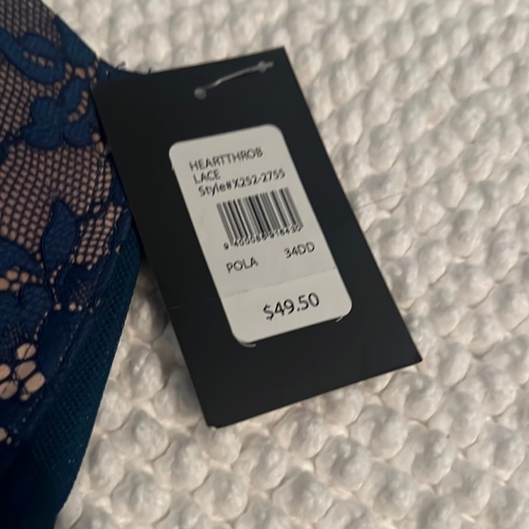 Frederick’s of Hollywood Push Up Bra - Picture 4 of 8